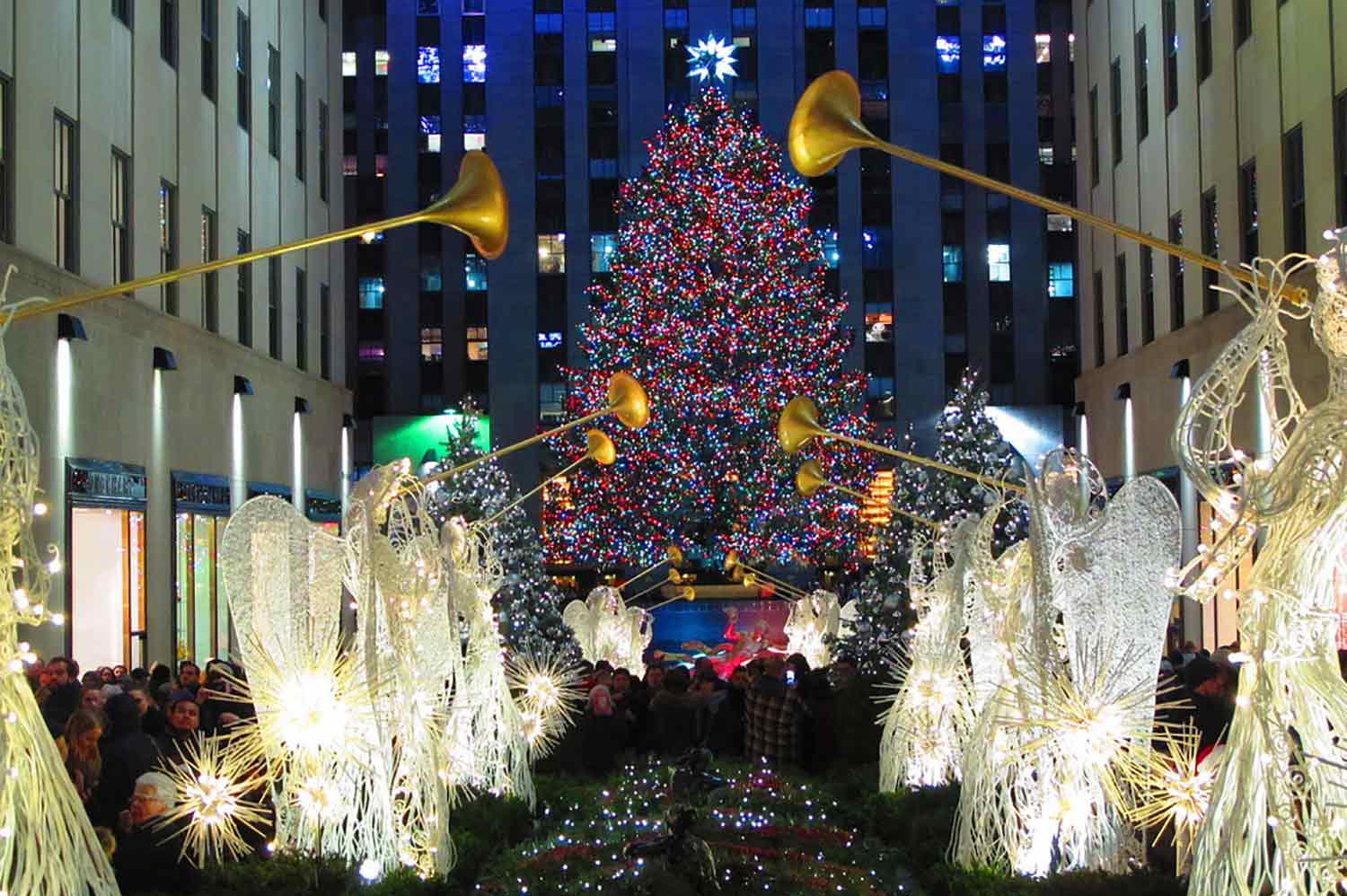 5 Famous Holiday Traditions in NYC | Olney Theatre Center